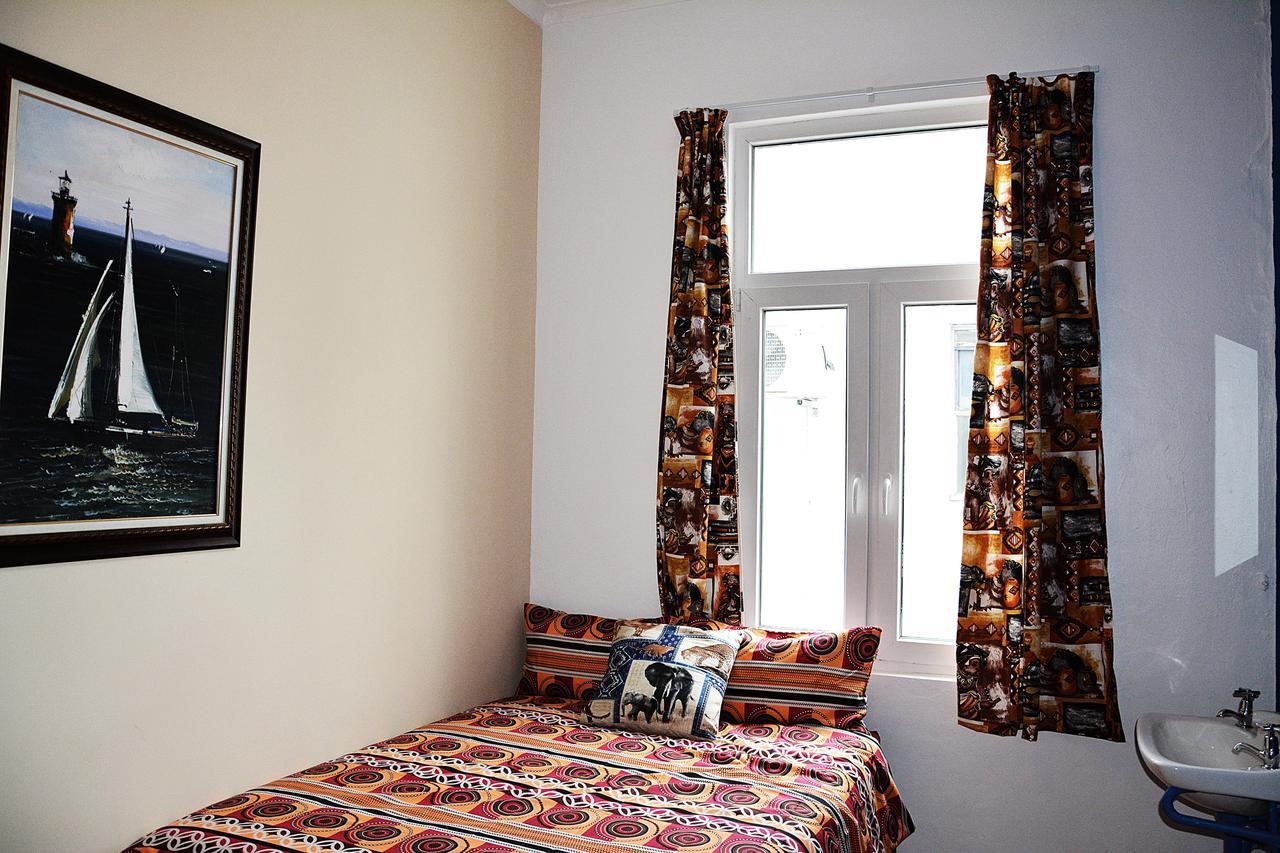 Urban Hive Backpackers Hostel Cape Town Bagian luar foto