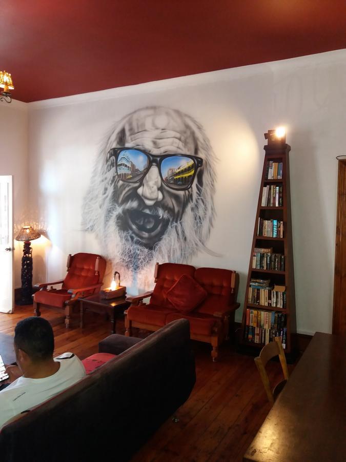 Urban Hive Backpackers Hostel Cape Town Bagian luar foto