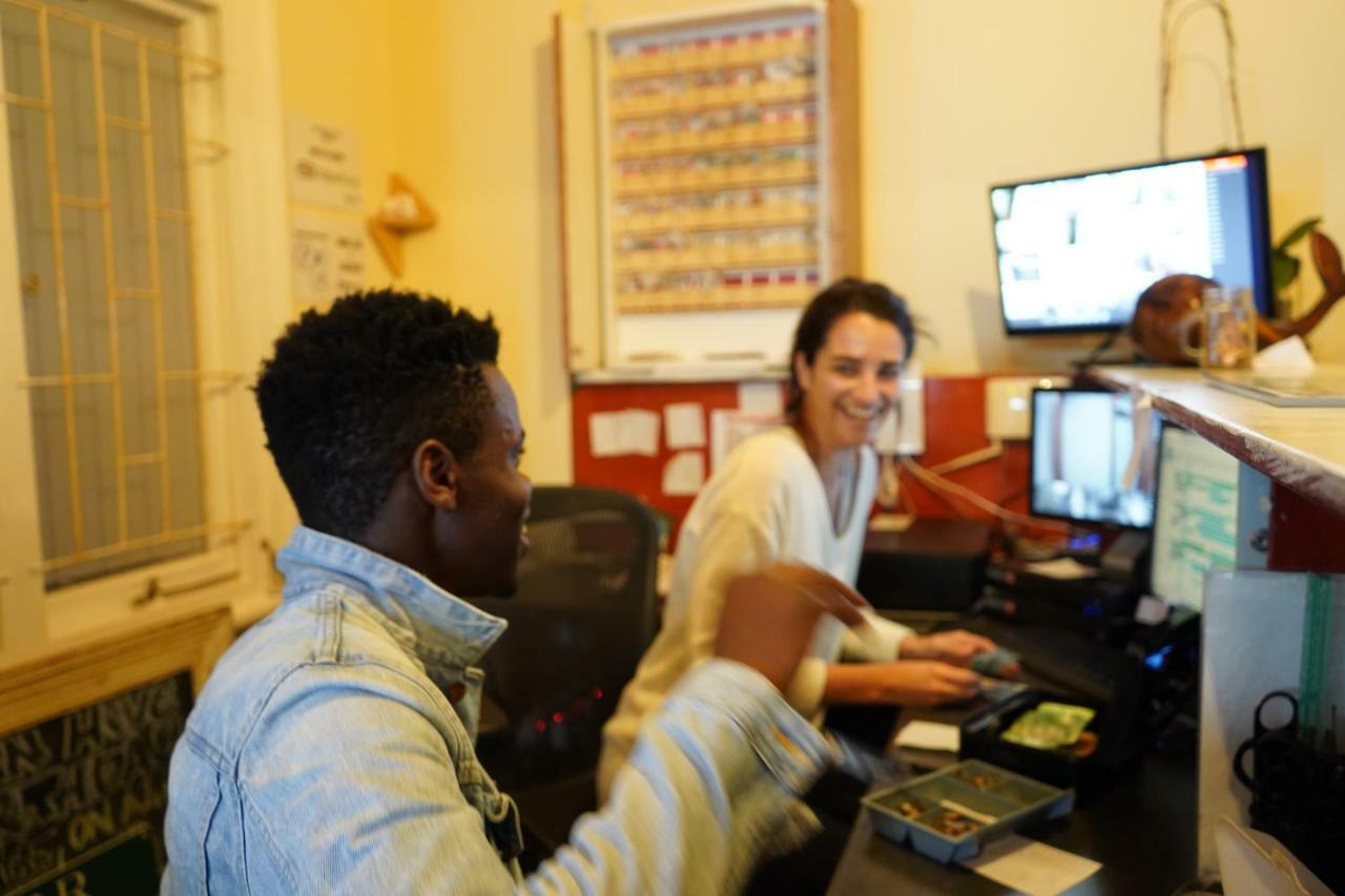 Urban Hive Backpackers Hostel Cape Town Bagian luar foto