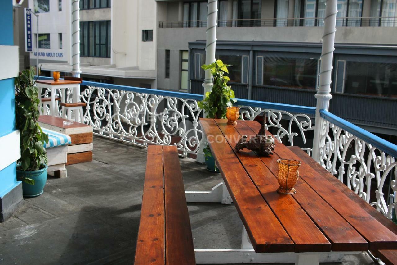 Urban Hive Backpackers Hostel Cape Town Bagian luar foto